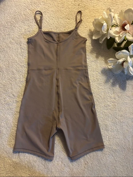Athleisure Romper Jumpsuit with Adjustable Straps - Picture 3 of 4